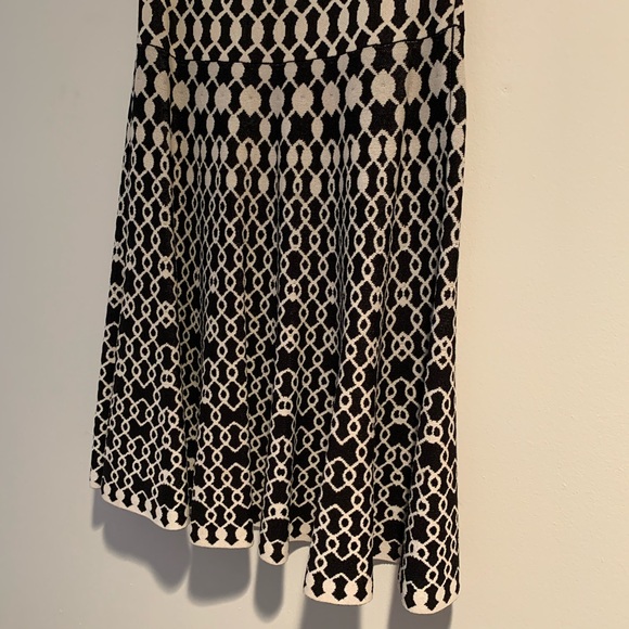 Alice + Olivia Black White Geometric Knit Dress M - Picture 4 of 7